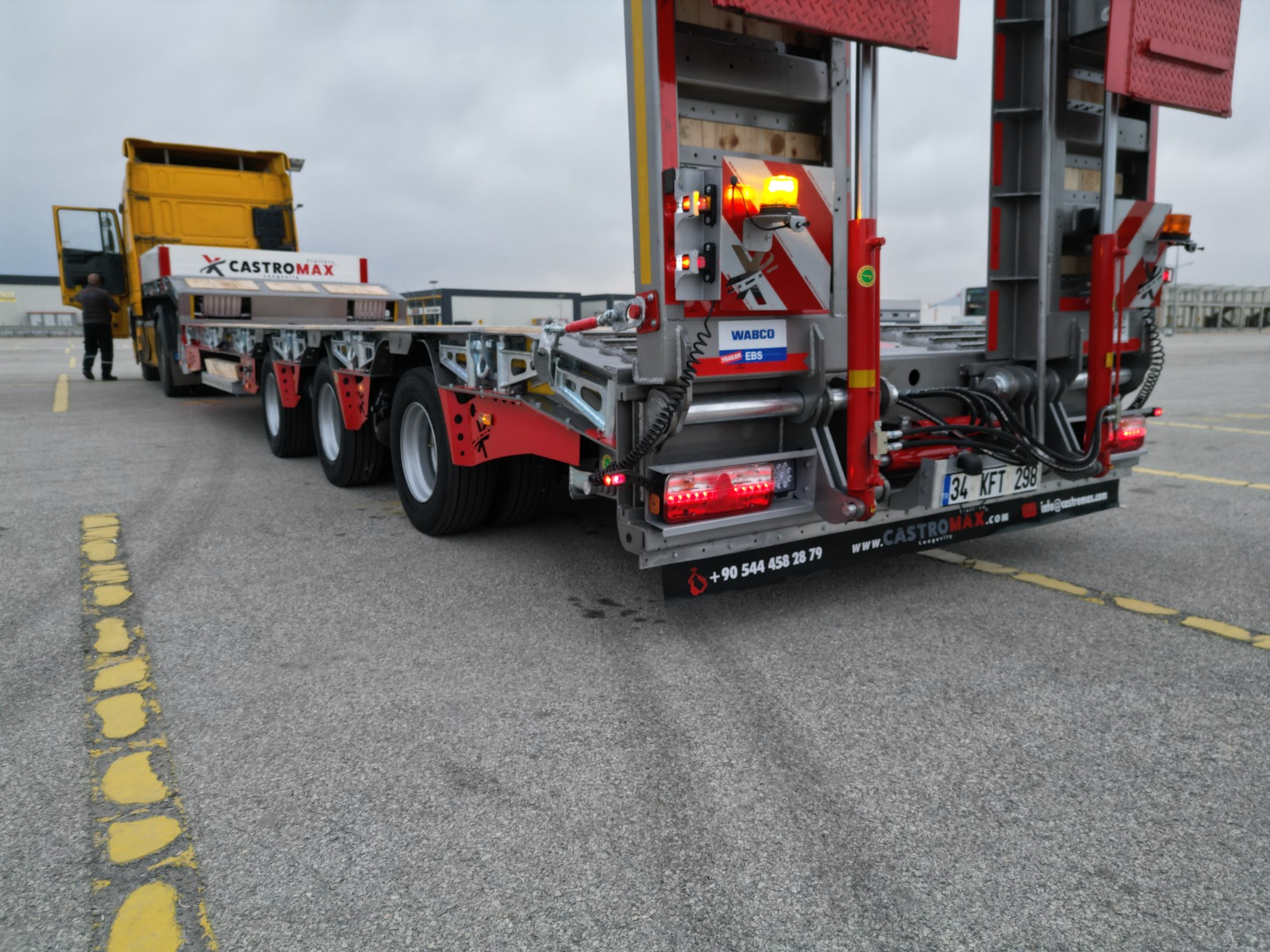 Worldwide freight services